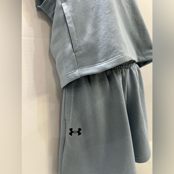 Under Armour Kids Matching Set in Light Gray NEW - Picture 7 of 12